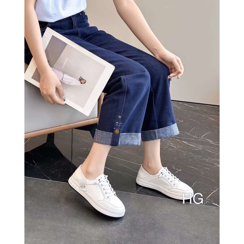 Giày thể thao da thật ,hàng cao cấp full box ,đầy đủ túi giấy .mềm đế kếp nhẹ fullbox qccc size 35-39