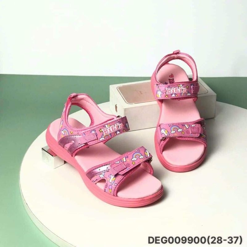Sandal bé gái bền đẹp DEB099