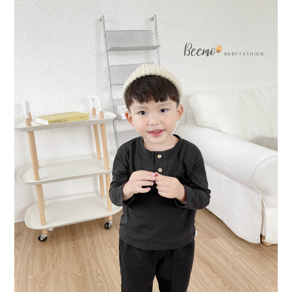 Áo dài tay Beemo cho bé trai, cổ tròn basic phối túi đính cúc gỗ vải cotton mềm mại, co giãn mặc đi học, đi chơi 23267A