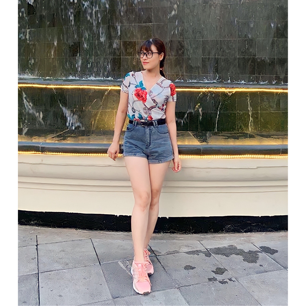 Áo phông hoa hồng