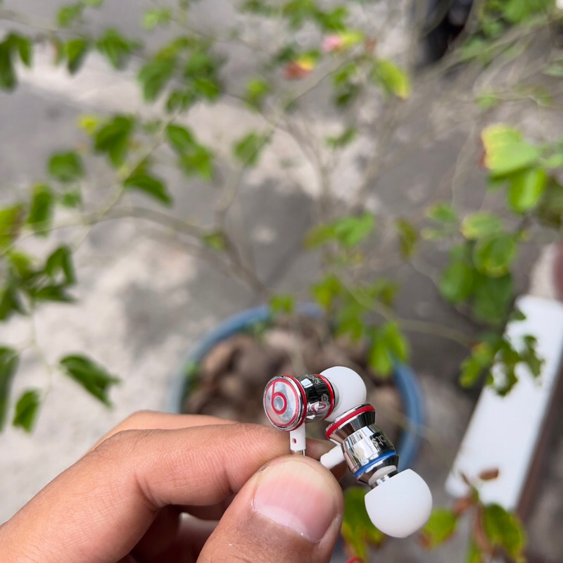 Tai nghe có dây Ibeat mon.ter chân cắm tròn 3.5mm