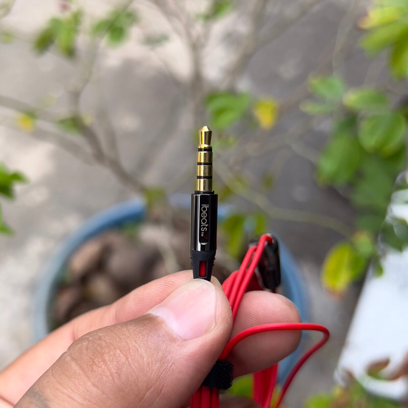 Tai nghe có dây Ibeat mon.ter chân cắm tròn 3.5mm