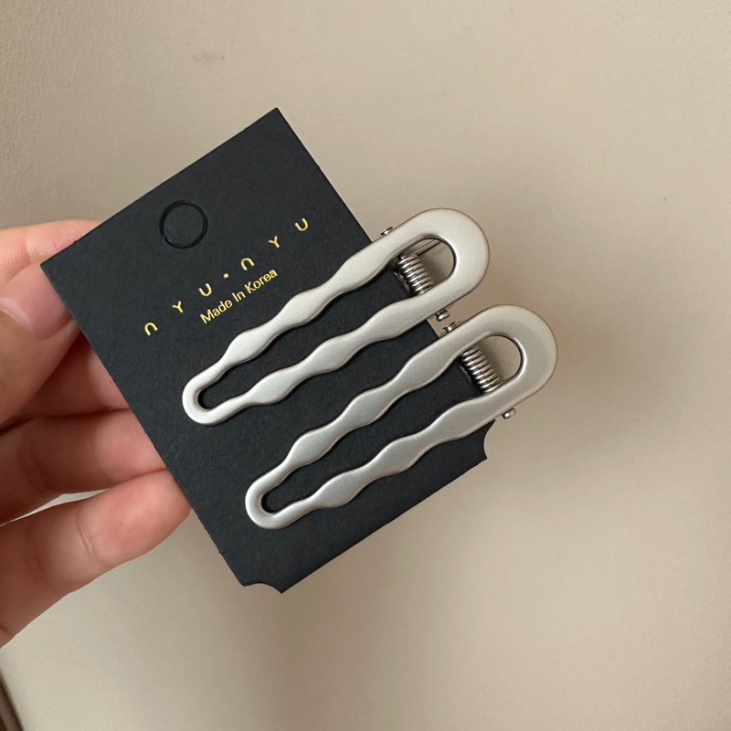 Kẹp tóc kim loại gợn sóng Butterfly