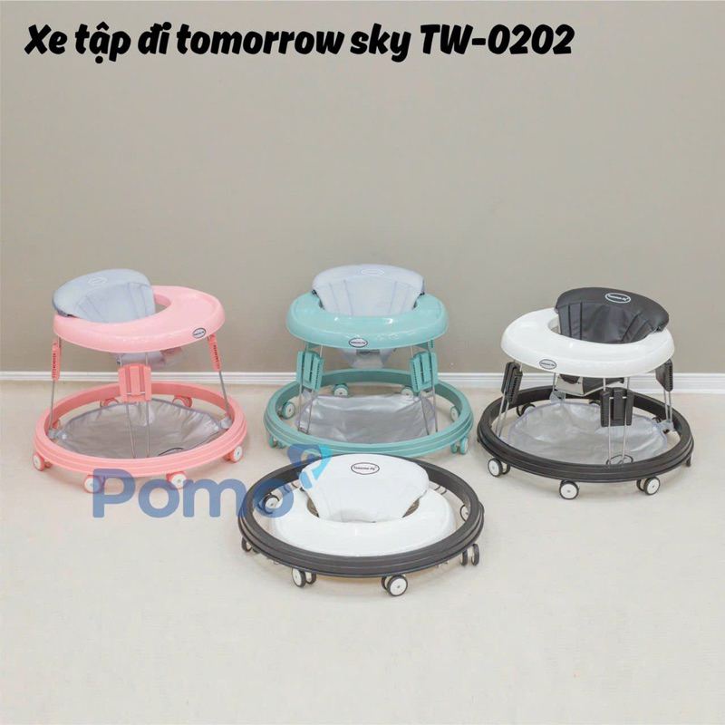 Xe tròn tập đi Tomorow sky