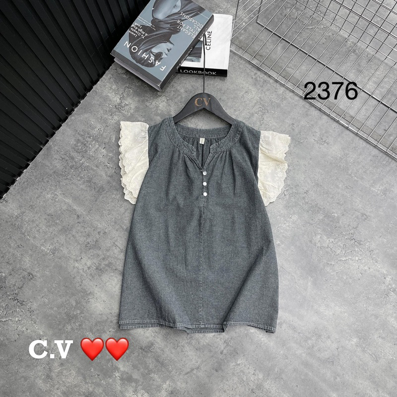 ÁO JEAN DENIM PHỐI TAY BÈO HOA THÔ KHUY NGỌC CHẤT BÒ GIẤY MỀM MÁT.