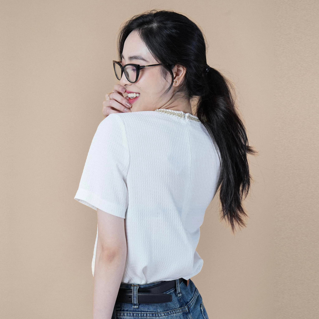 Áo Sơ Mi Cộc Tay Đính Khuy Kim Loại Cổ Tweet Chất Xốp Hàn Cao Cấp SHEMODA