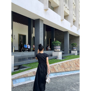 Đầm dạo phố thanh lịch