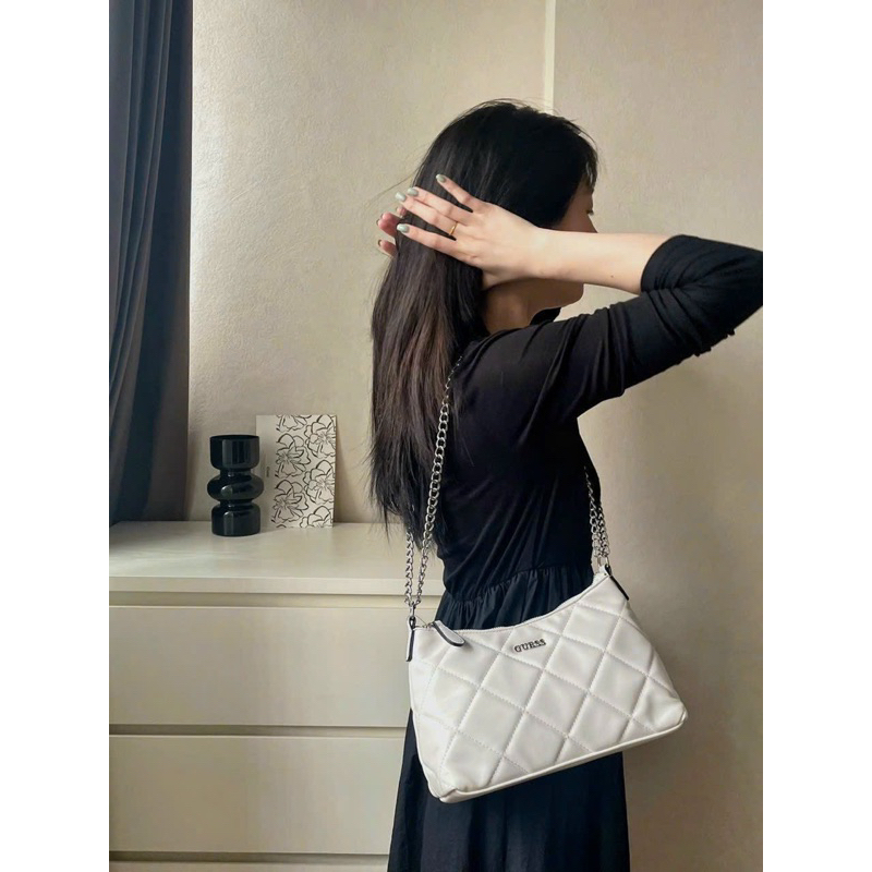 TÚI GUESS HOBOKEN ZIP - TOP