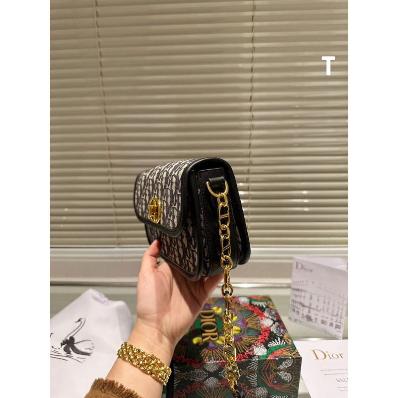 Túi đeo DIOR 30 MONTAIGNE AVENUE size 22 da mịn kèm quai fullbox W566-20