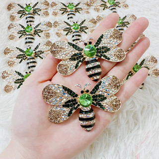 Charm gắn dép tông nữ havai ong chúa