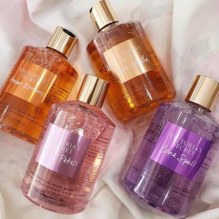 SỮA TẮM DẠNG GEL VICTORIA'S SECRET - Hương AMBER ROMANCE - Chai 300ml [𝗯𝗲𝗮𝘂𝘁𝘆.𝘀𝘁𝗼𝗿𝗲𝟮𝟮]