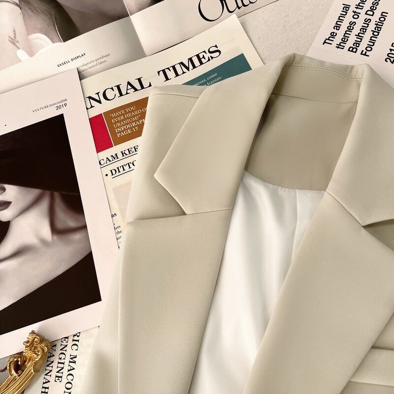 Áo blazer 2 cúc xẻ lưng hot hit hàng QC 2023