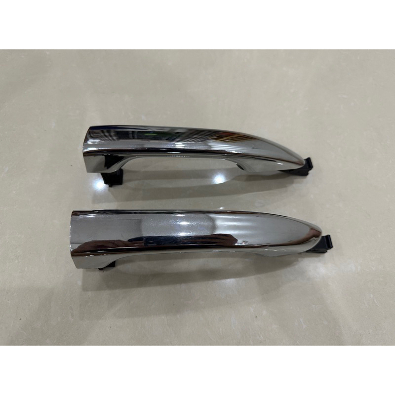 Tay cửa ngoài Hyundai i10 và Hyundai i10 grand