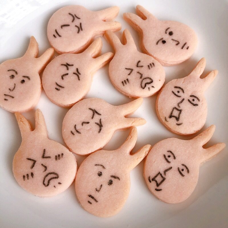 Bánh quy thỏ Hồng meme