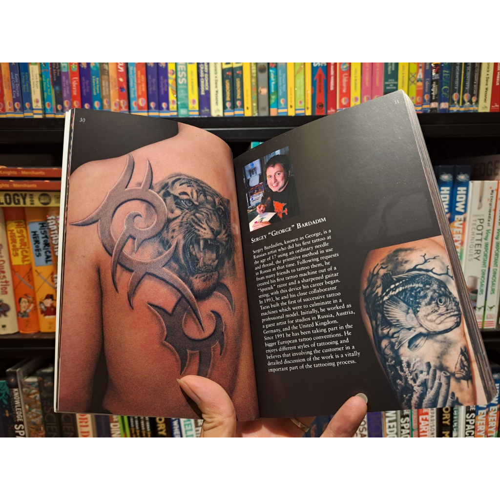 Sách - The Mammoth Book of Tattoos
