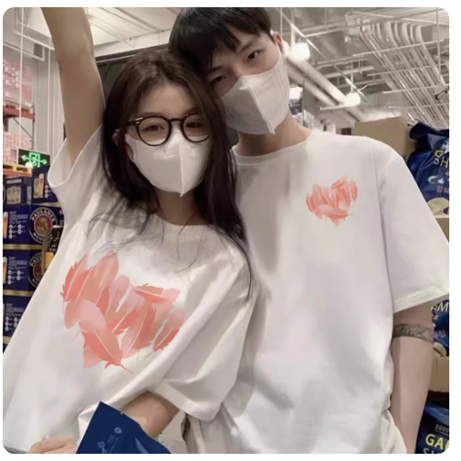 Set đồ đôi nam nữ mặc cùng người yêu couple love studio áo thun phông cotton form rộng L66 trái tim lông vũ A124