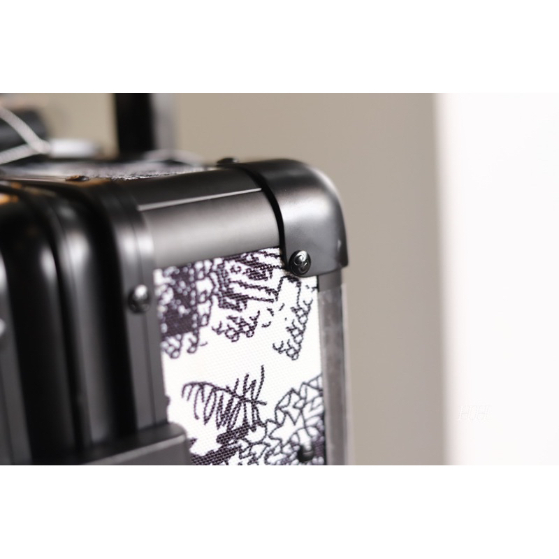 VaLi Di0r NB mầu mới