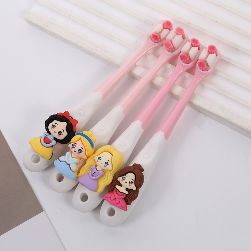 Bàn chải đánh răng sợi tơ cho bé nhiều hình xinh xắn dễ thương