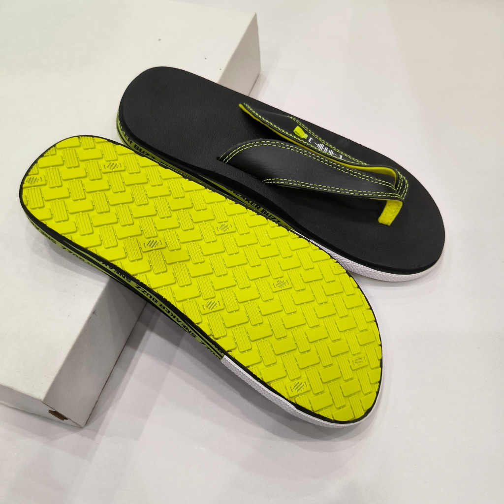 Dép Sneaker Buzz đen quai đen viền xanh mạ hoạ tiết chữ 1SBS013