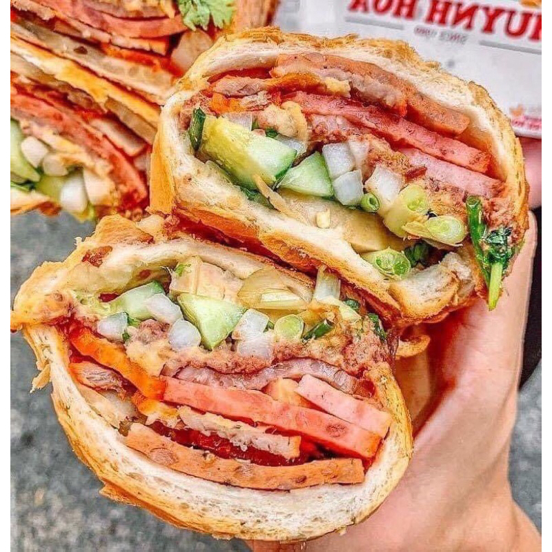 Bánh mỳ Huỳnh Hoa