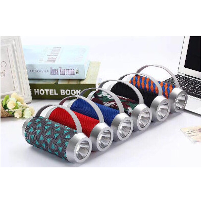 Loa Bluetooth J5 , Trang Bị Thêm Đèn Pin, Màu Ngẫu Nhiên, Bảo Hành 3 Tháng