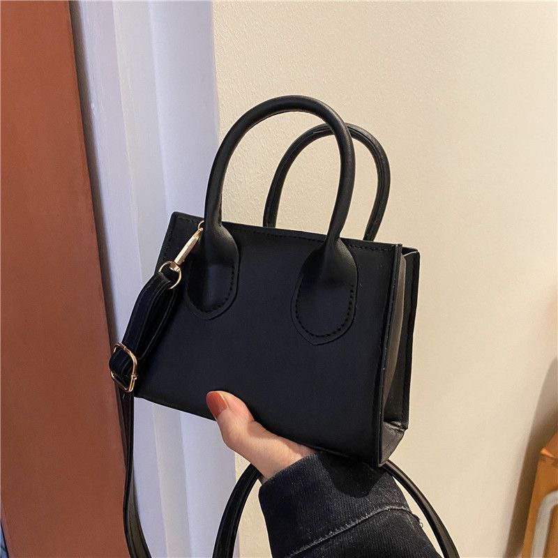 Túi Xách Nữ Túi Đeo Chéo 2 Quai Cầm Tay Da Trơn Phong Cách Hàn Quốc QG Store