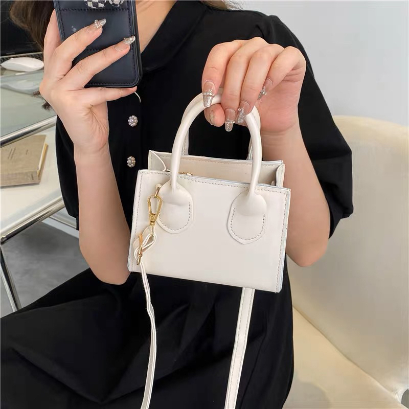 Túi Xách Nữ Túi Đeo Chéo 2 Quai Cầm Tay Da Trơn Phong Cách Hàn Quốc QG Store