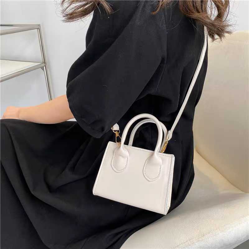 Túi Xách Nữ Túi Đeo Chéo 2 Quai Cầm Tay Da Trơn Phong Cách Hàn Quốc QG Store