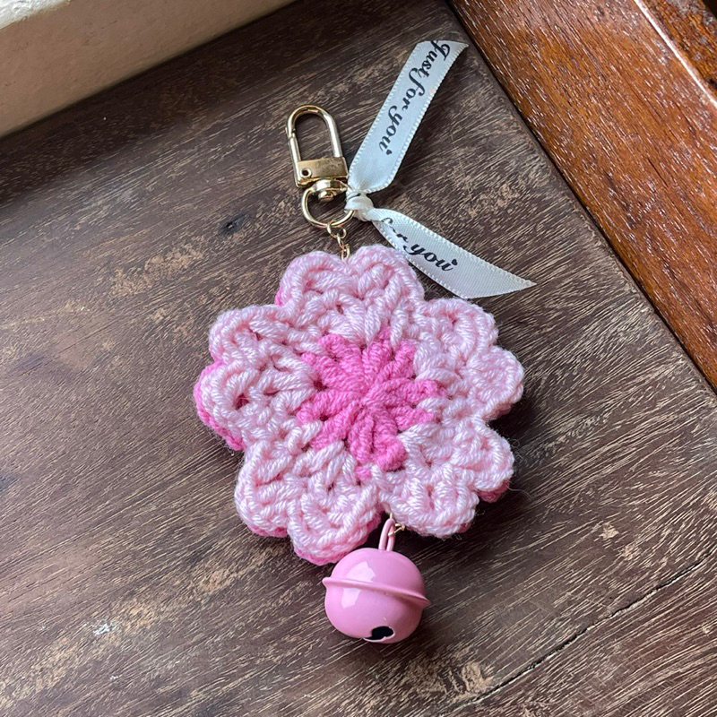 Móc khoá hoa anh đào by Minet