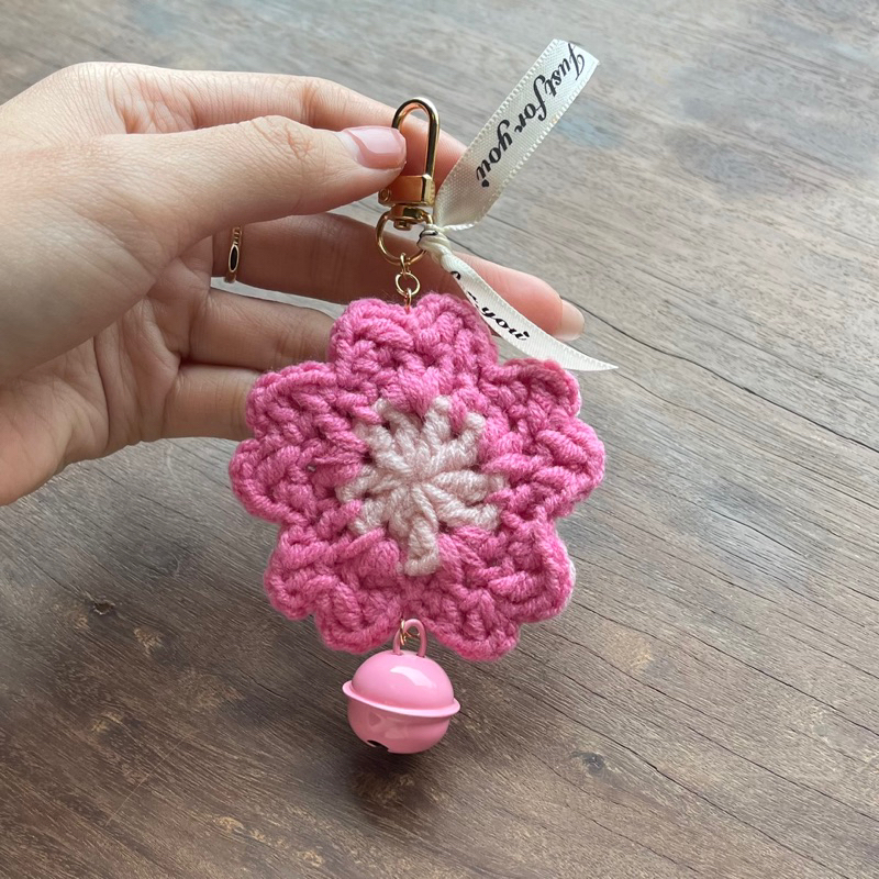 Móc khoá hoa anh đào by Minet