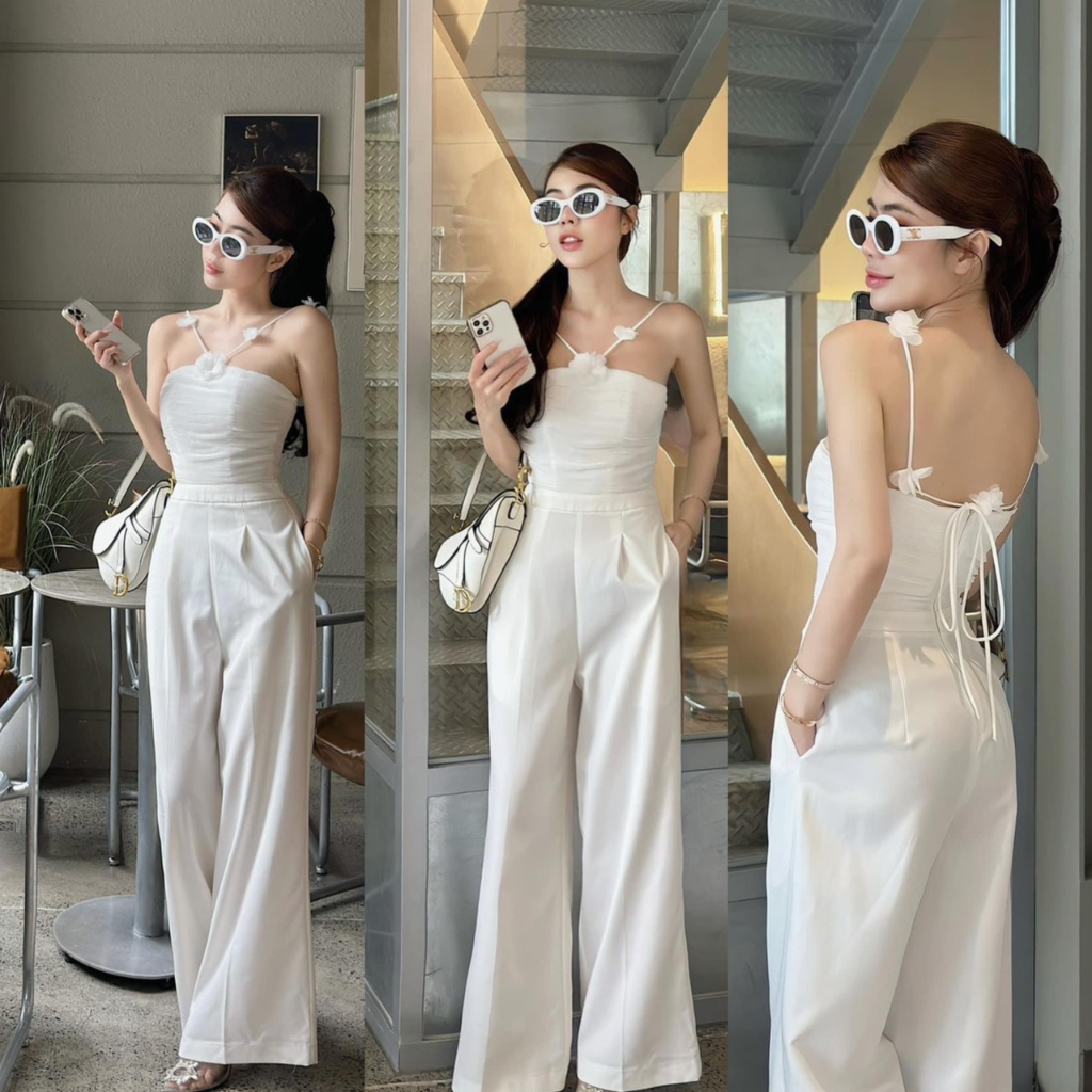 Set 2 món. Có 2 màu. KÈm hình chụp thật 100%. Size dưới 54kg vừa . Đơn giản mà đẹp. MUa nhanh kẻo hết nha