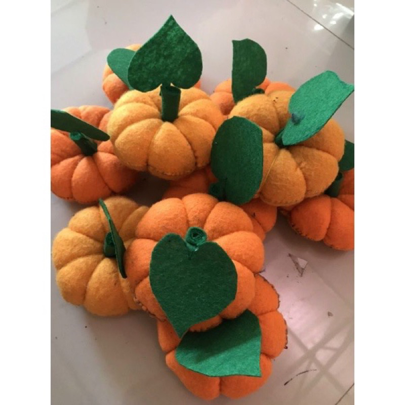 quả bí làm bằng nỉ đồ dùng mầm non