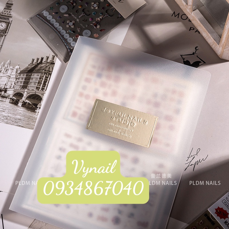 Sổ album trưng sticker đựng được 80 tấm cùng lúc