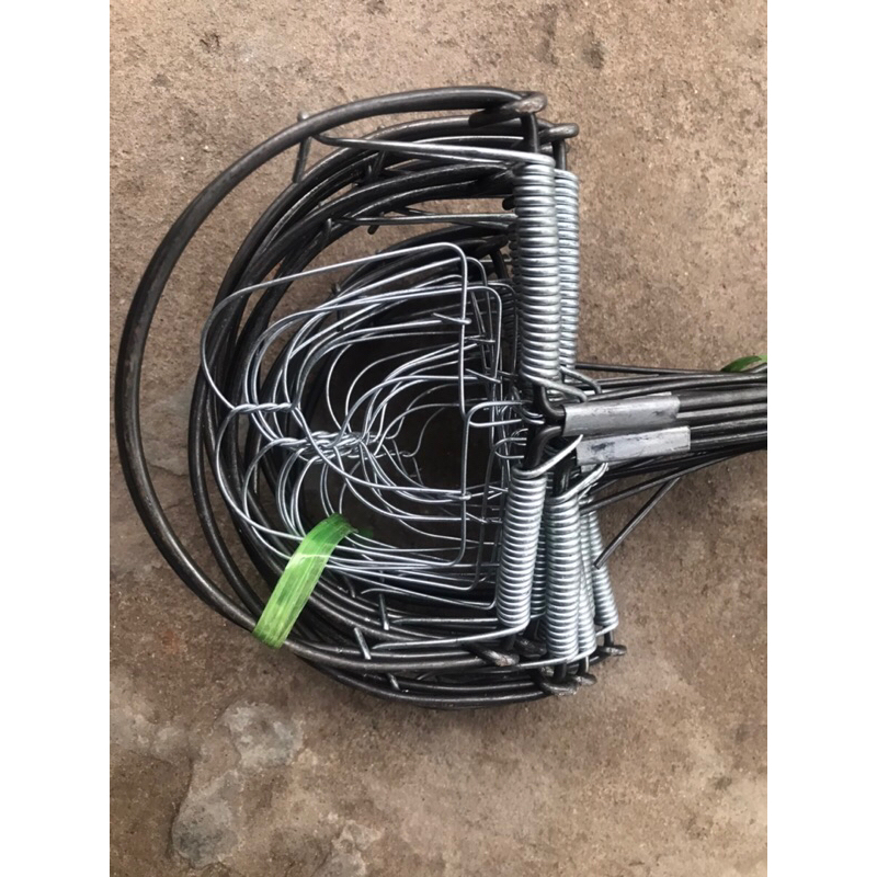 Bẫy cò , bẫy chuột hình bán nguyệt có vĩ loại lớn 14cm