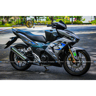 Tem lửa dán xe winner x v3 màu bạc xanh đen