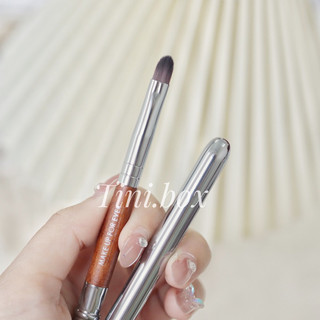 Cọ son môi mini có nắp đậy Makeup Forever 304
