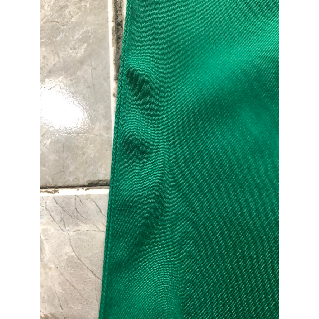 Voan, săng trải bàn 2 lớp màu xanh lá cây