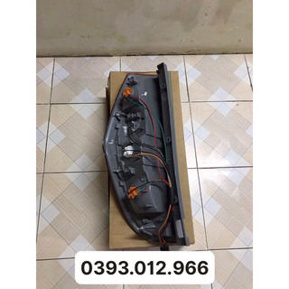 ĐÈN HẬU HYUNDAI STAREX