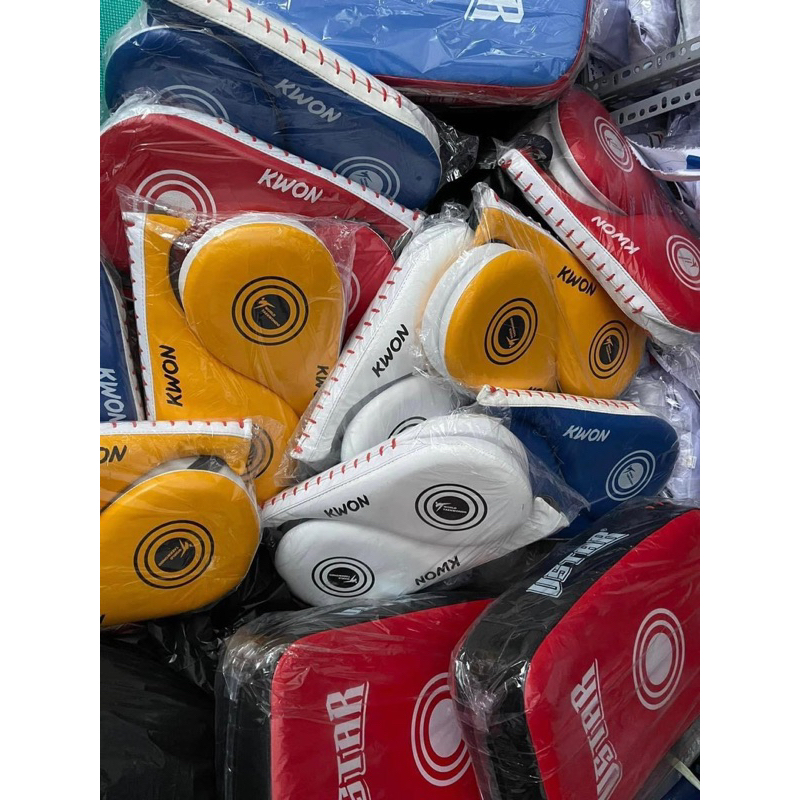 VỢT ĐÁ ĐÔI KWON