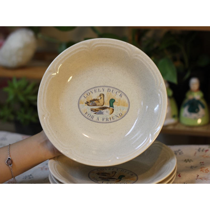 Dĩa gốm sâu lòng màu be men tiêu, hoạ tiết Vịt Vintage