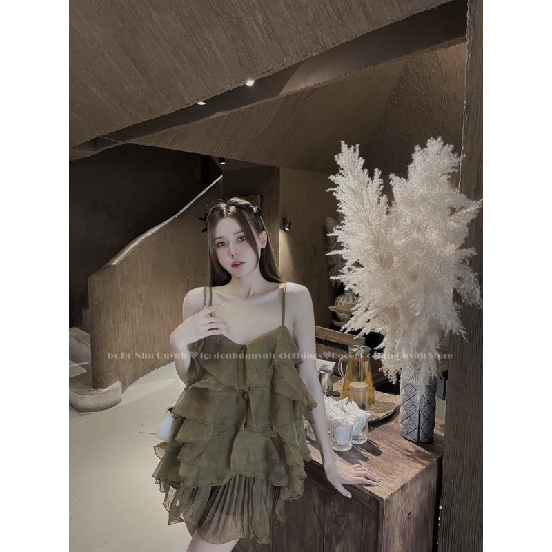 Sét áo hai dây tơ nhiều tầng + quần xếp li