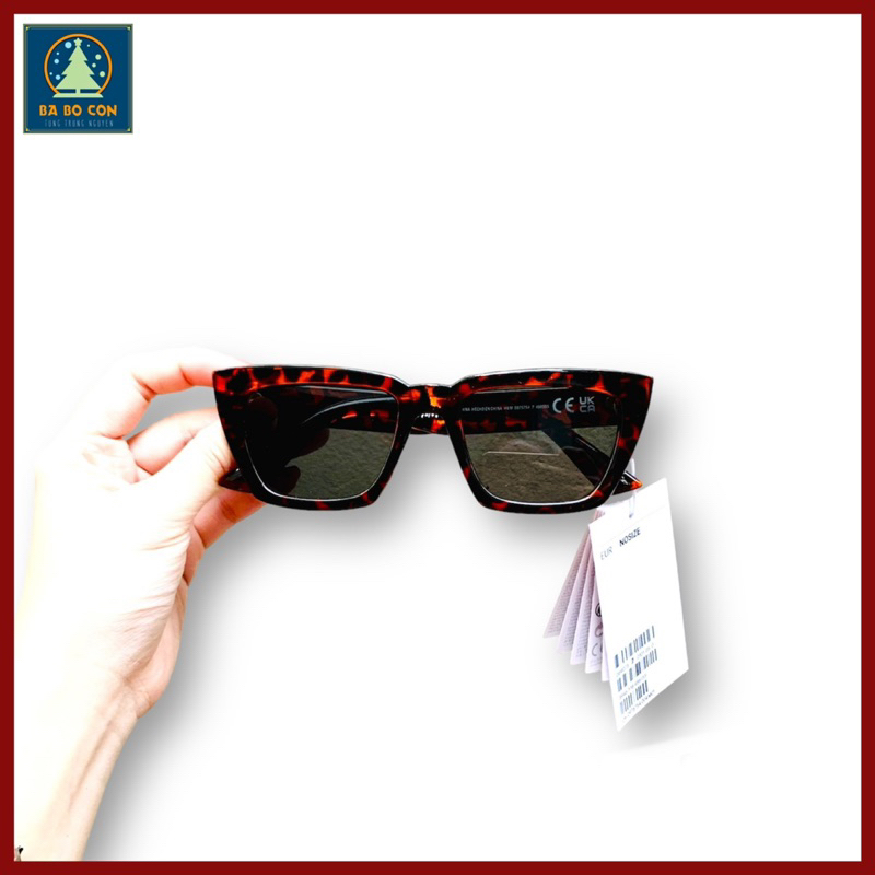 Kính râm nữ HM US Tuyệt đẹp, có bill và mail mua hàng tại web hãng, tặng kèm hộp và khăn