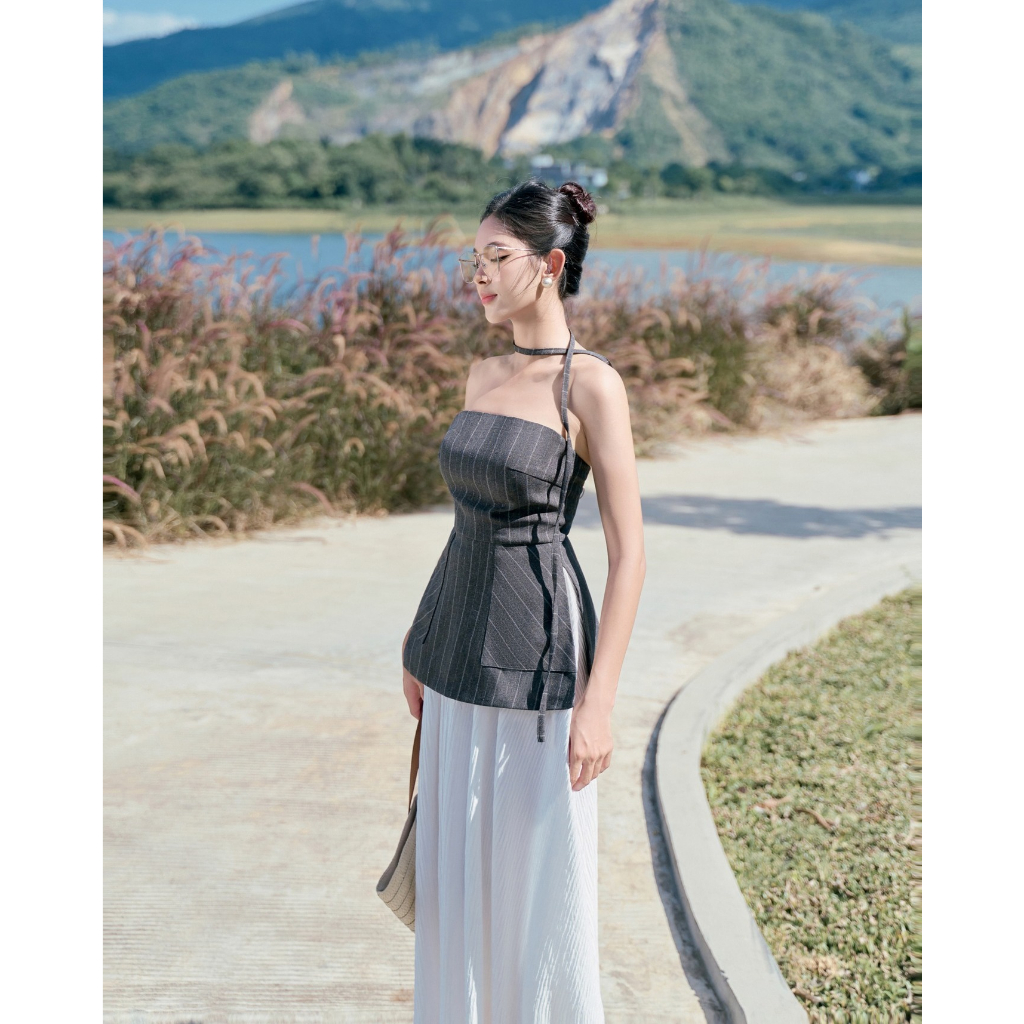 MALIE TOP - áo cúp ngực xẻ tà 2 bên kèm dây đeo cổ sang chảnh tiểu thư by Cherine