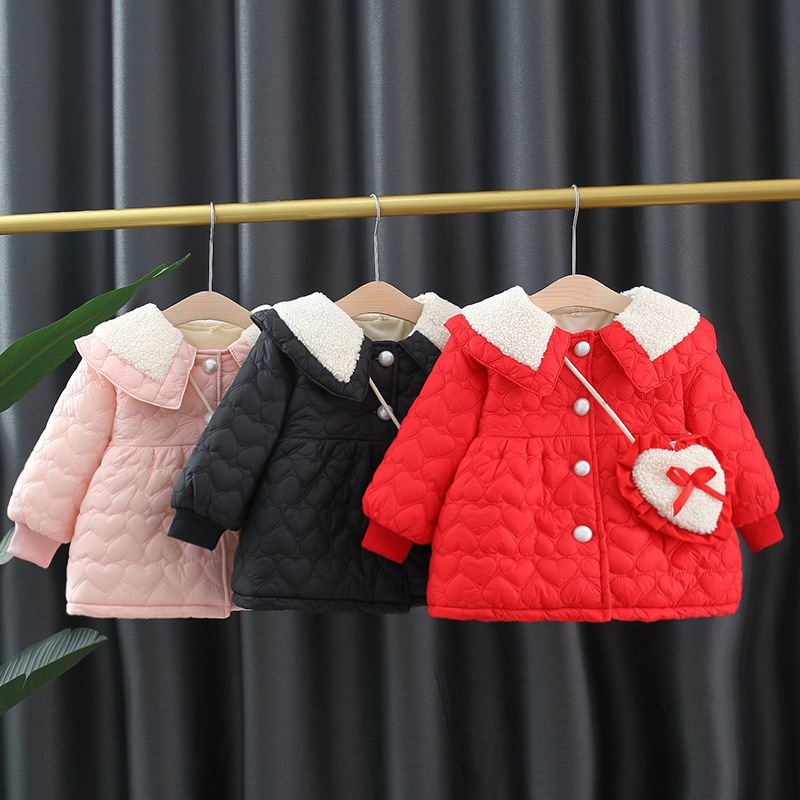 Áo khoác trần bông kèm túi siêu xinh cho bé gái 2023