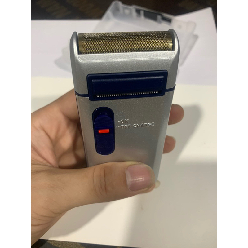 Máy cạo Râu Yan do u