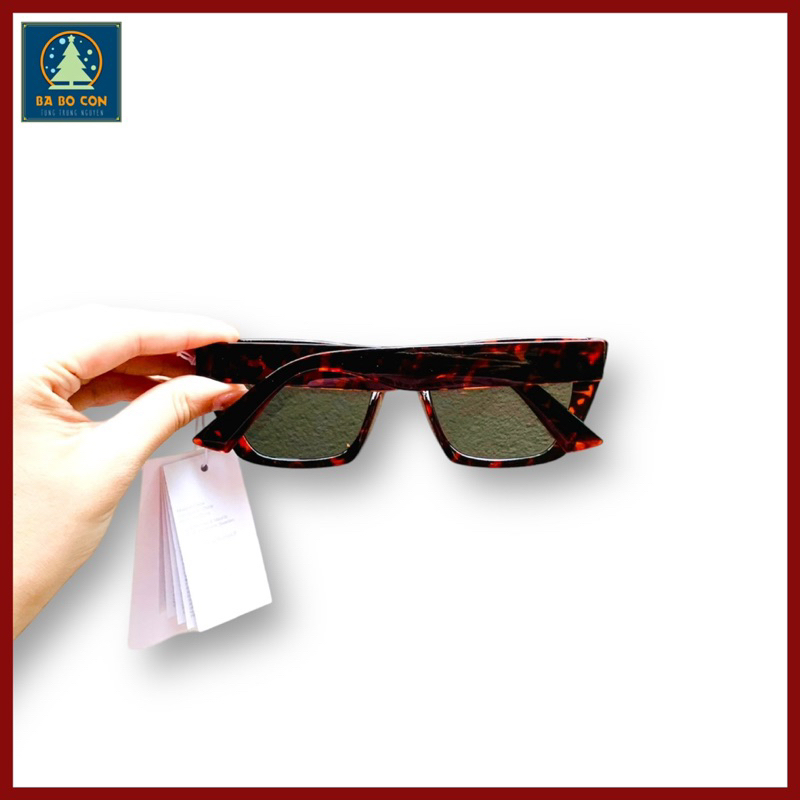 Kính râm nữ HM US Tuyệt đẹp, có bill và mail mua hàng tại web hãng, tặng kèm hộp và khăn