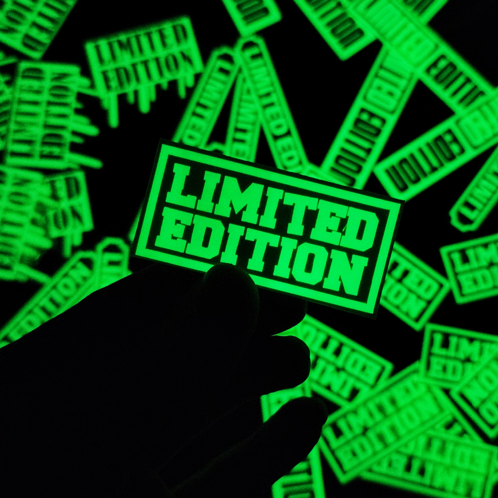 Tem LIMITED EDITION dạ quang phát sáng ban đêm trang trí xe honda Yamaha