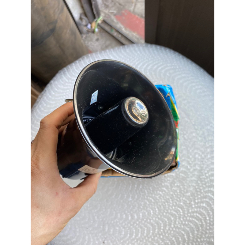 Còi lùi , còi xi nhan giọng nói âm thanh to , còi de 12v 24v chịu nước tốt