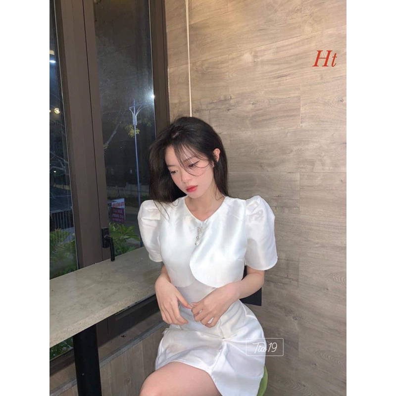 Váy trắng đính nơ đá lượn gấu HT12