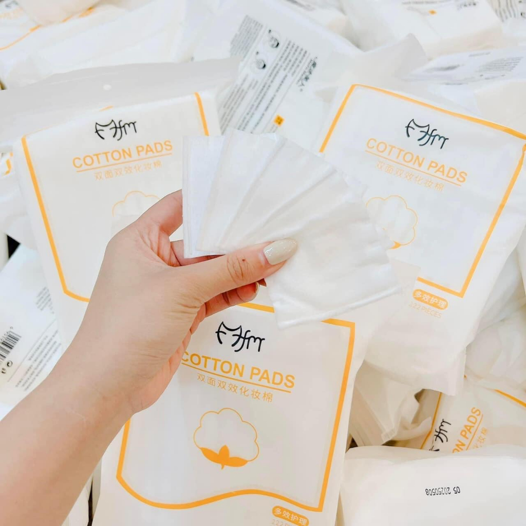 Bông tẩy trang Cotton Pads, Bông tẩy trang 3 lớp làm hoàn toàn từ cotton, 1 túi dip gồm 222 miếng